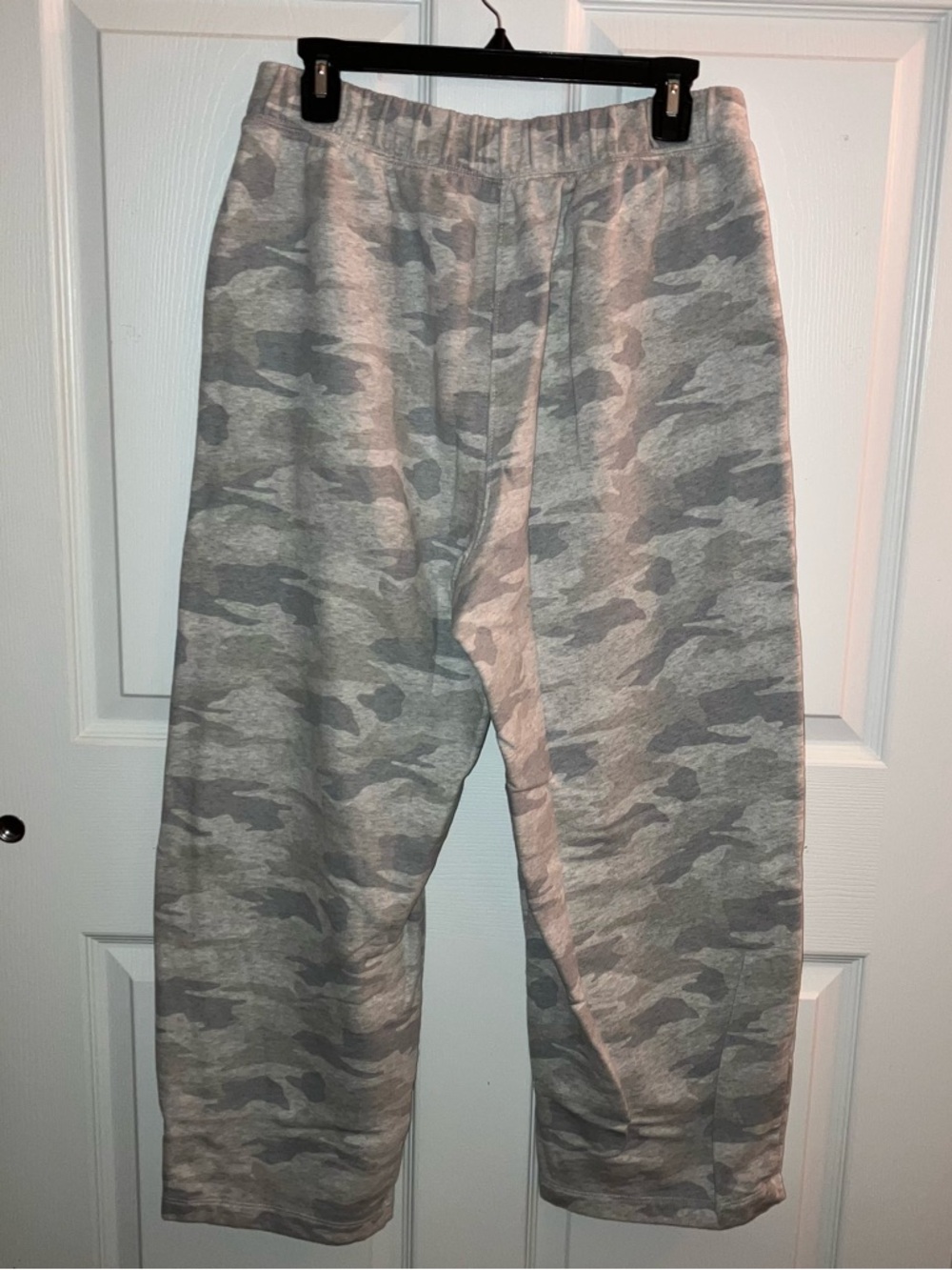 American Eagle Camo Barrel Sweatpants - Picture 6 of 8